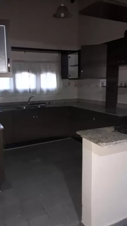 Alquilo casa zona UCA — foto 3