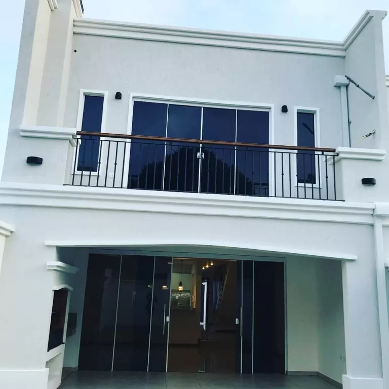 VENDO HERMOSO DUPLEX A ESTRENAR ESTILO TOSCANO — foto 2