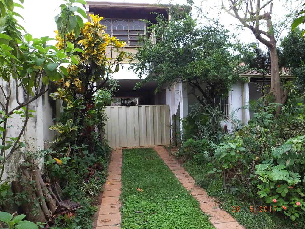 Barrio Los Laureles — foto 2