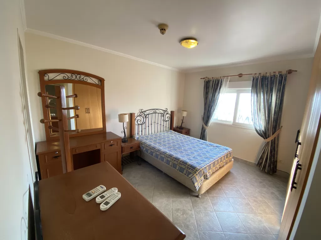 Departamento de 3 dormitorios en Barrio Las Mercedes. Zona Embajada Argentina — foto 3