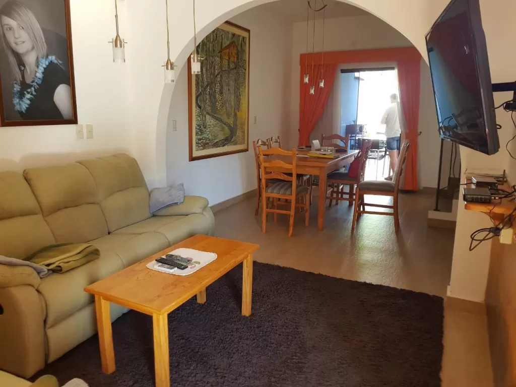 Vendo casa de dos plantas. Amoblada. Zona Yacht y Golf Club — foto 3