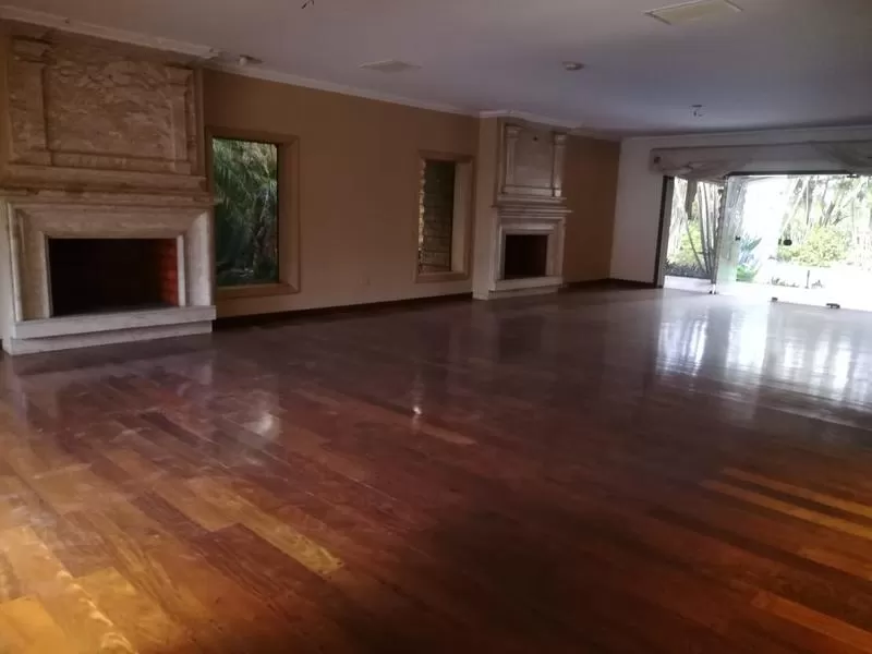 BO HERRERA: 2.850 M2, MARAVILLOSA RESIDENCIA, 4 SUITES, JARDINES, NIVEL CONFORT. — foto 2