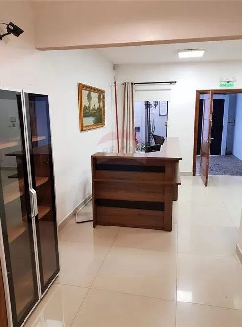 PROX. AVDA. SANTA TERESA YCUA SATI: 990 m2, EDIFICIO EN ALQUILER - 5.000 USD. — foto 3