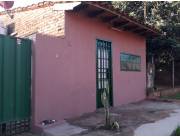 Casa zona Shopping Luisito. 1 cuadra ruta San Lorenzo - Ñemby