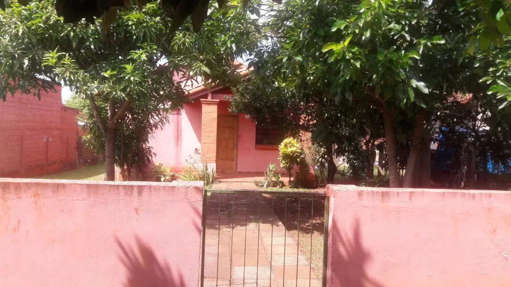 Vendo hermosa casa en barrio San Isidro de encarnación — foto 3