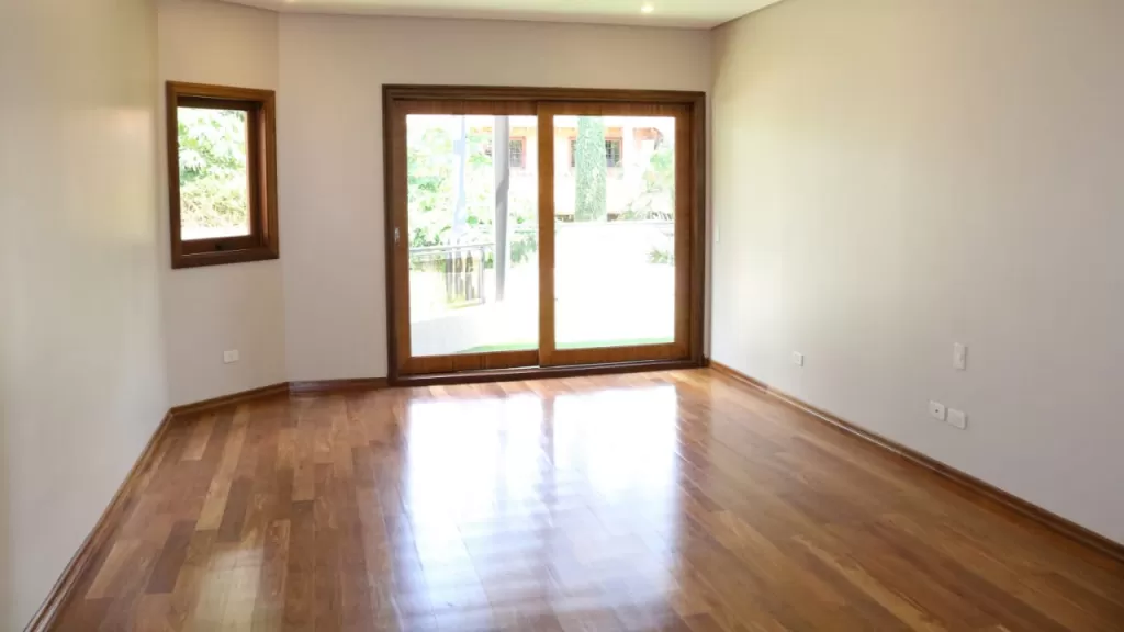 MANORA (BO PRIVADO): ELEGANTÍSIMA RESIDENCIA, 3 SUITES, IMPECABLE ESTADO, JARDÍN, PISCINA, — foto 3