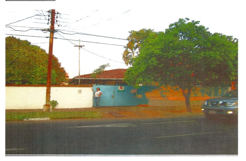 Vendo casa Barrio Mburucuya Zona Centro Paraguayo Japonés — foto 2
