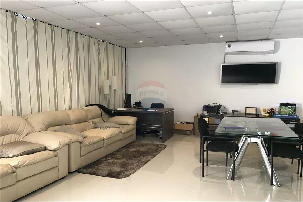 Hermosa propiedad en Villa Adela, Luque — foto 2