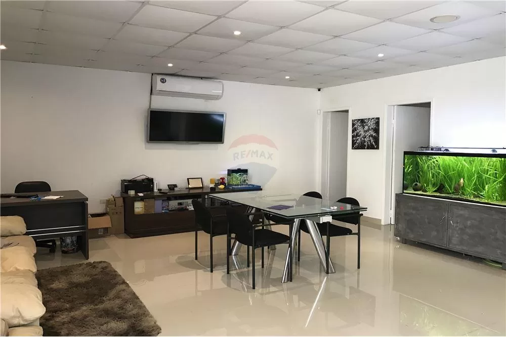 Hermosa propiedad en Villa Adela, Luque — foto 3
