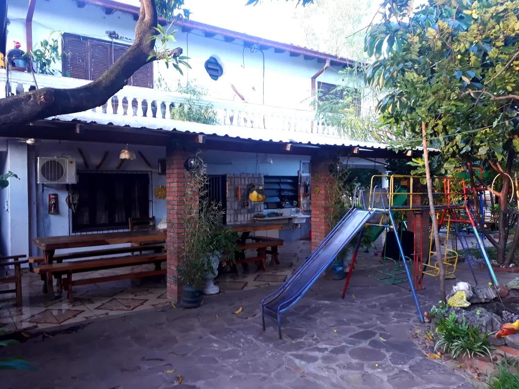VENDO HERMOSA CASA EN MARIANO ROQUE ALONSO ZONA SHOPPING REMATOOO!!!!!!!!! — foto 2