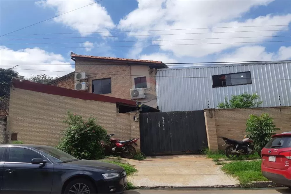 VENDO PROPIEDAD A 3 CUADRAS DEL CIT — foto 2