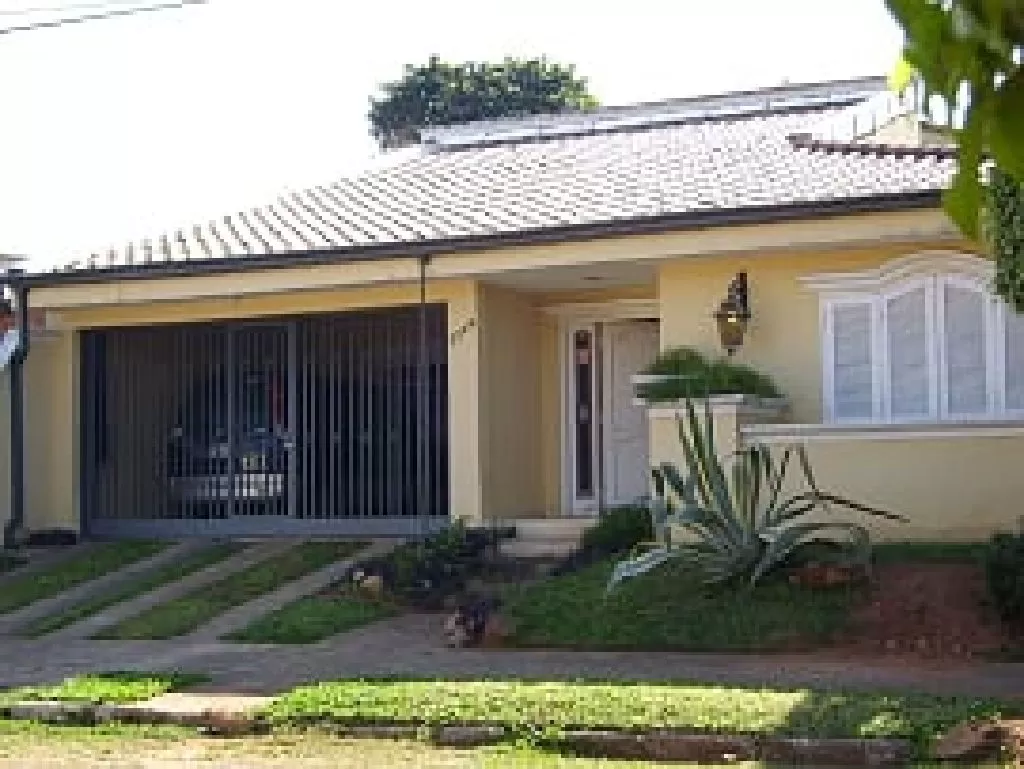 Casa Barrio San Vicente 1 cdra de Gral Santos, al precio del Terreno — foto 2