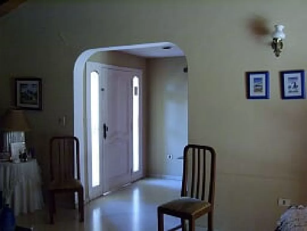 Casa Barrio San Vicente 1 cdra de Gral Santos, al precio del Terreno — foto 3