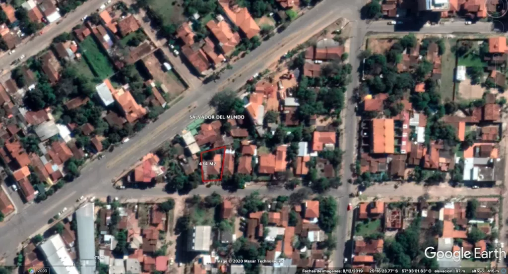 BARRIO MBURUKUJA-SALVADOR DEL MUNDO: VENDO CASA A RECICLAR — foto 2