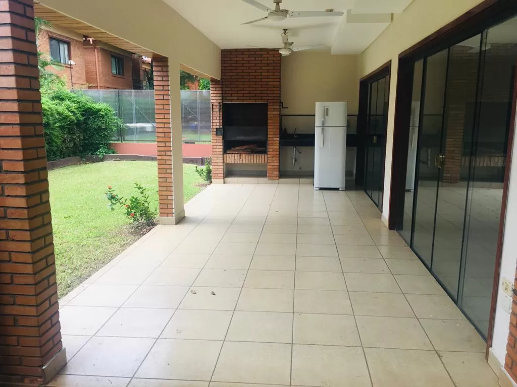 ALQUILO CASAS EN BARRIO CERRADO — foto 2