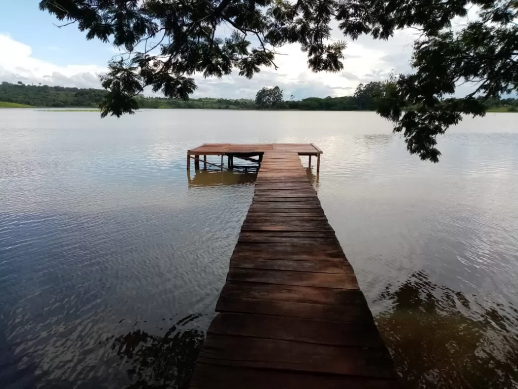 VENDO HERMOSA QUINTA A ORILLAS DE LAGO ACARAY — foto 3
