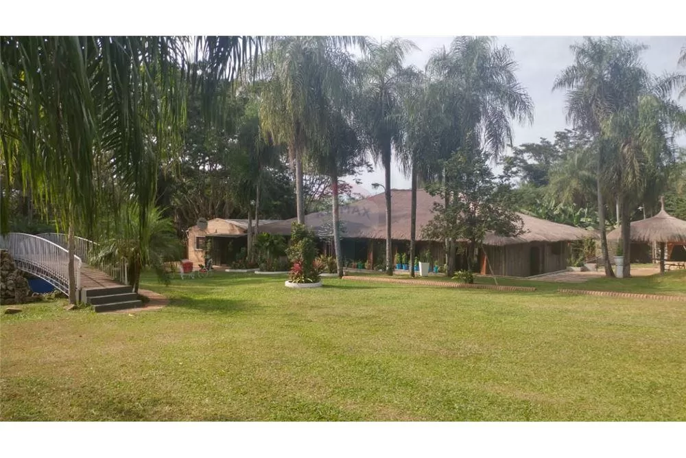 Vendo Casa Quinta sobre Ruta Capiata-Aregua — foto 2