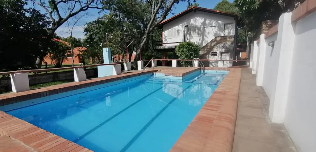 Alquilo Casa Amplia en SanBer - Country Club - especial para grupo de amigos o familia — foto 3