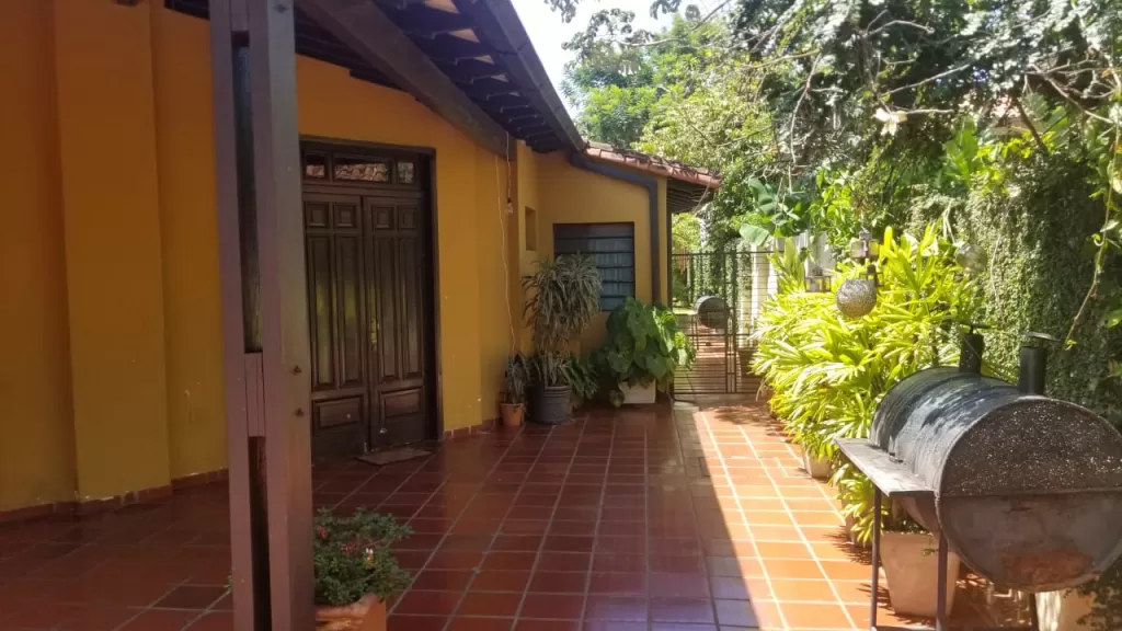 Sobre Austria 480 m2 excelente ubicación, Casa a refaccionar 4 Dormitorios — foto 3