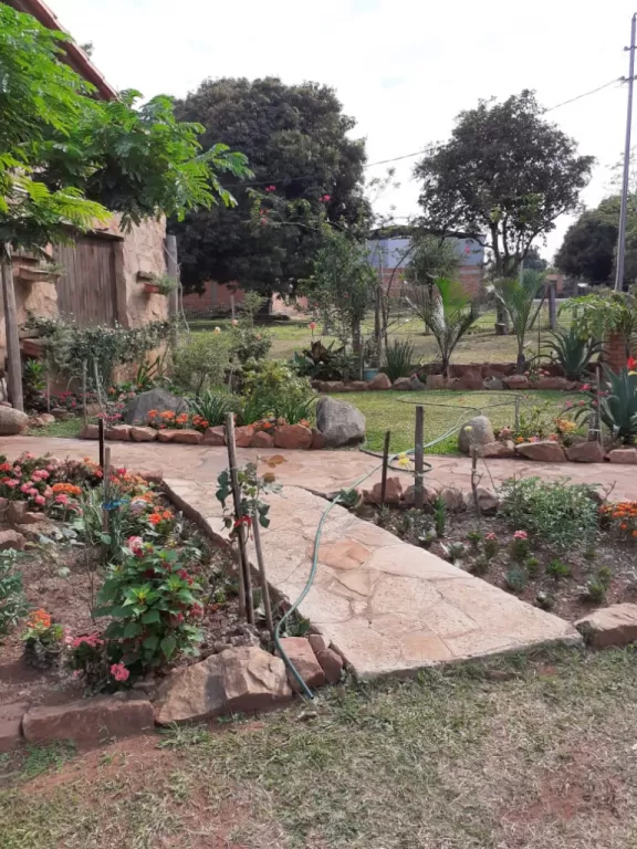 VENDO HERMOSA CASA EN PARAGUARI EN EXCELENTE UBICACIÓN A CERCANÍAS DE LA FRUTERÍA PARAGUAR — foto 3