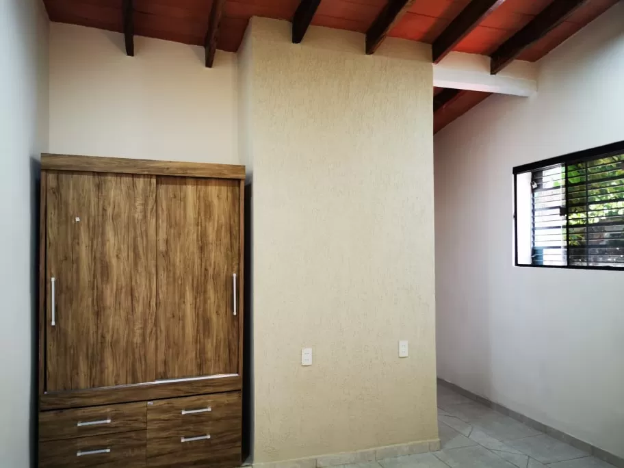 SAJONIA ALQUILO CASA A ESTRENAR — foto 3