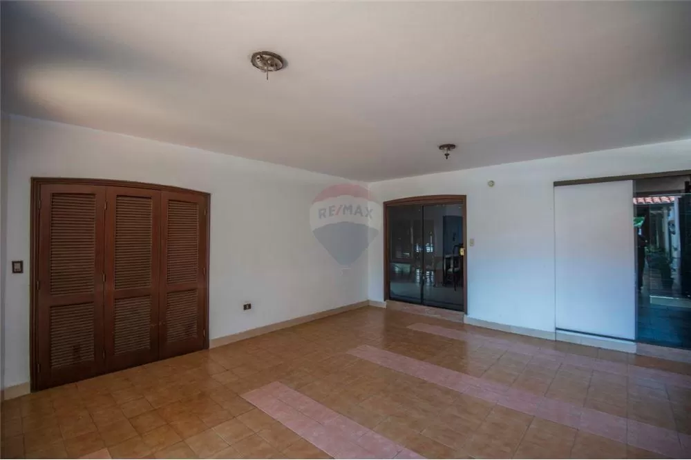 Fina Residencia en Barrio Republicano — foto 2