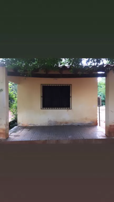VENDO TERRENO CON PEQUEÑA CASA EN LUQUE, CAÑADA GARAY. M6049. — foto 2