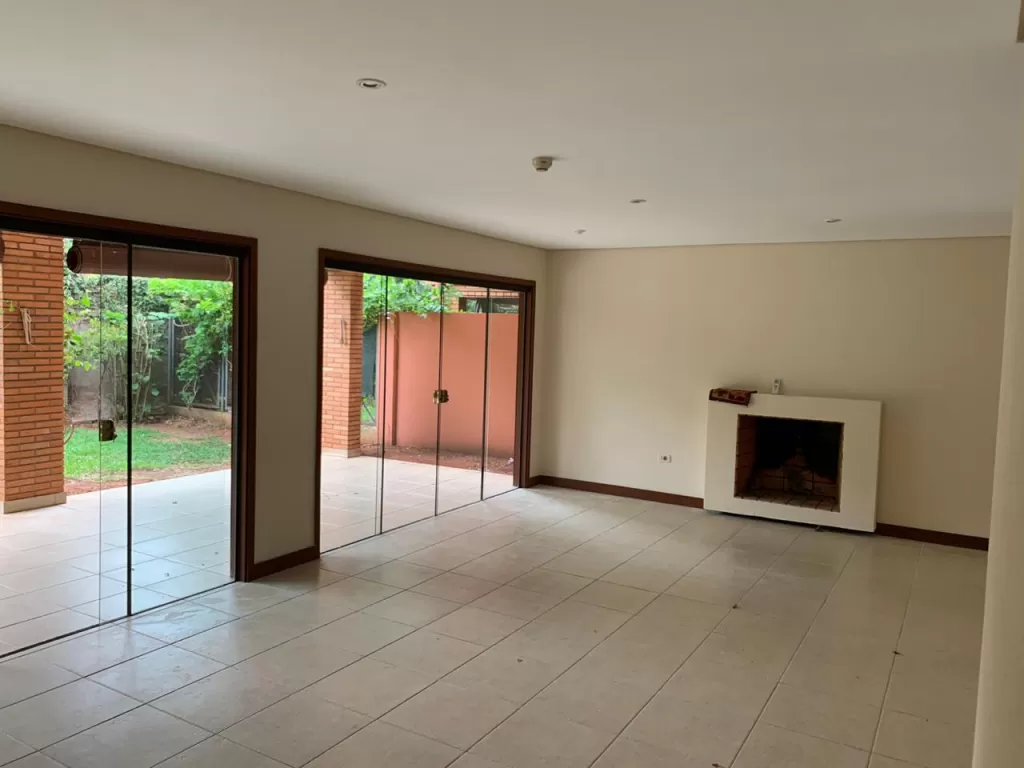 ALQUILO CASA EN HERMOSO CONDOMINIO,ZONA MARISCAL ESTIGARRIBIA — foto 2