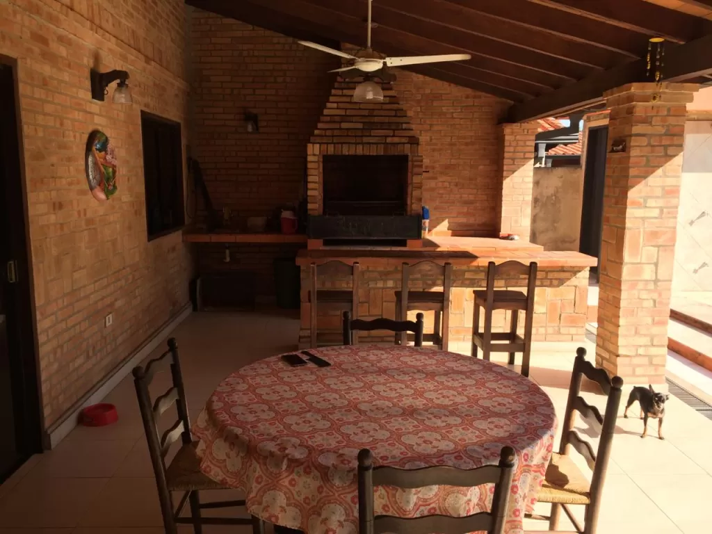 Vendo hermosa Casa en Barrio kennedy Lambare — foto 3