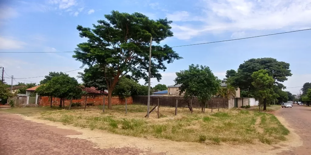 VENDO TERRENO EN ESQUINA ZONA VILLA OLIMPIA,SAN LORENZO BARRIO SAN MIGUEL — foto 2