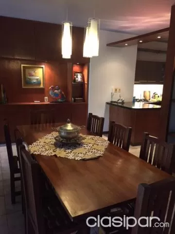 BO JARA (PROX. COL. SAN ANDRÉS): HERMOSA RESIDENCIA, 3 DORMITORIOS, JARDÍN, PISCINA. — foto 3