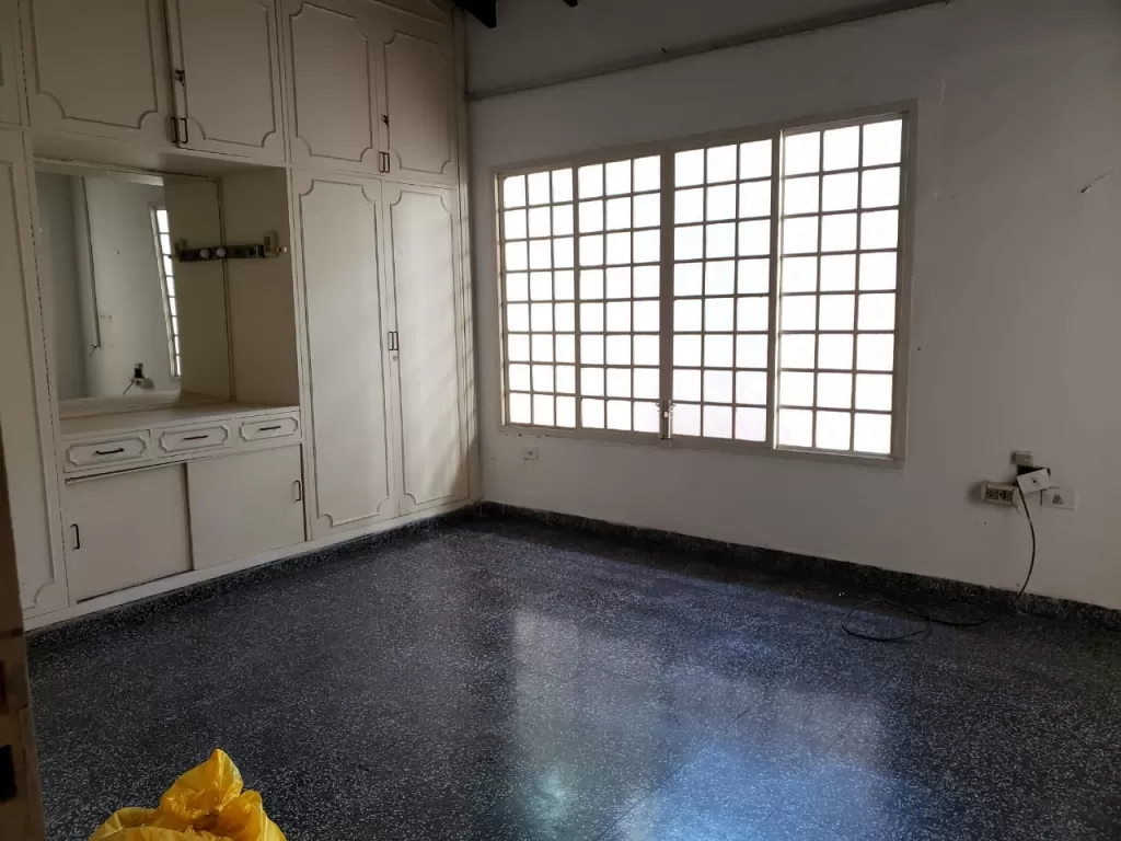 B° SAN VICENTE: SÚPER OFERTA, TOTALMENTE EN PLANTA BAJA, 3 DORMITORIOS, 480 M2. — foto 3