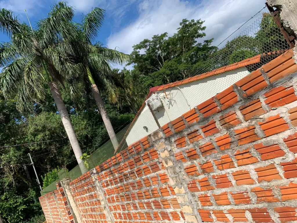 VENDO CASA EN MRA con 408m2 de Terreno — foto 2
