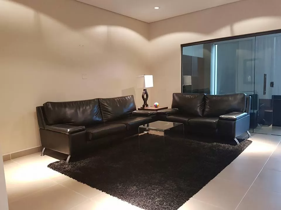 VENDO DUPLEX EN CONDOMINIO CERRADO. LUQUE — foto 3