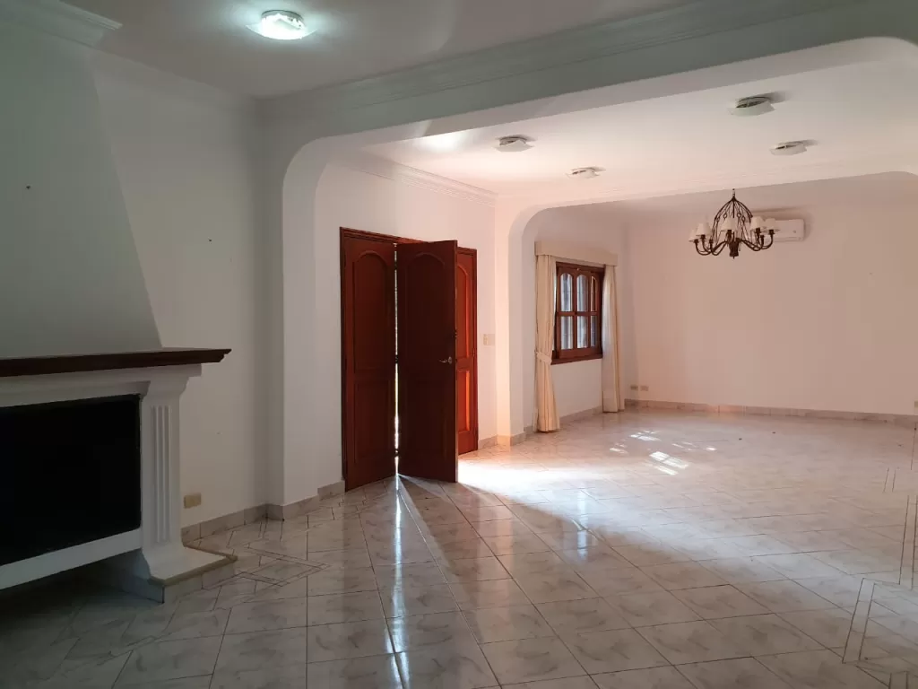 MBURUCUYÁ, CARMELITAS: ELEGANTE RESIDENCIA, 4 DORMITORIOS, JARDÍN, PISCINA. — foto 3