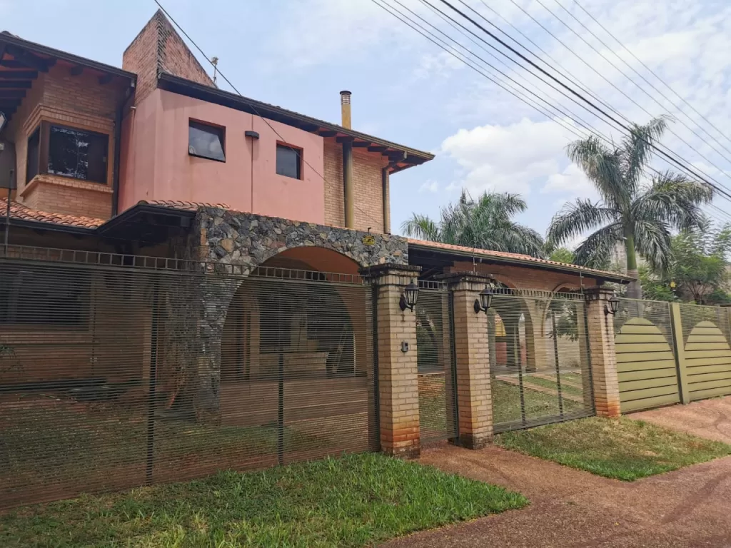 Vendo Fina Residencia en Lambare - Zona Super Pueblo — foto 2