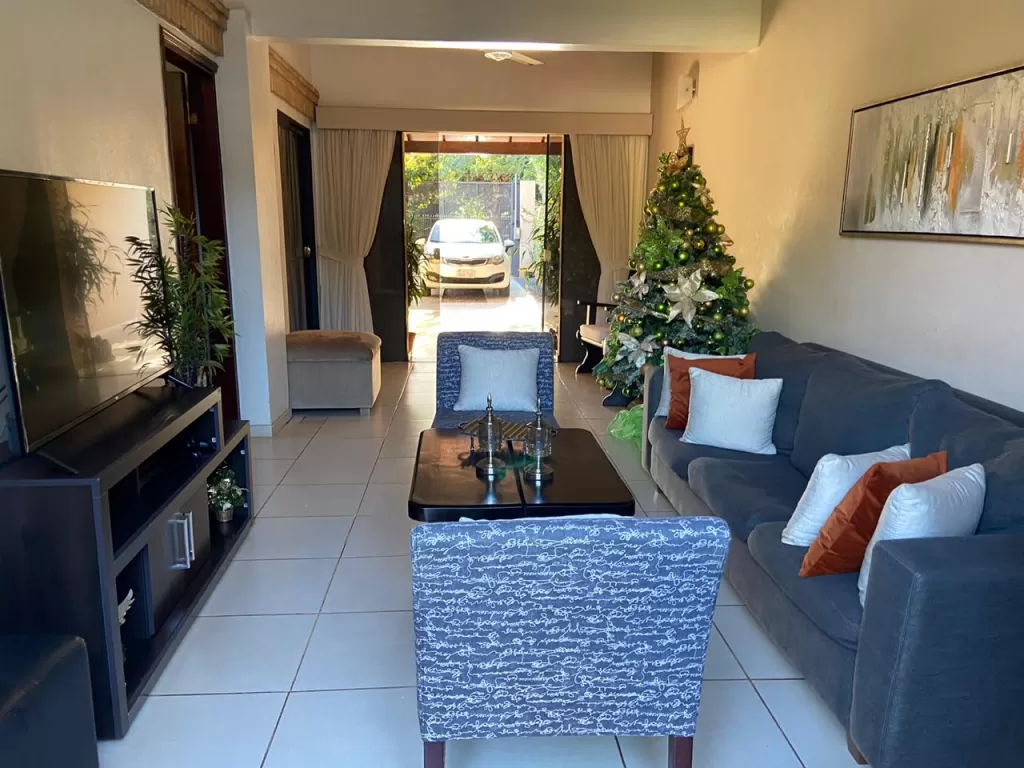 Vendo Casa en Luque zona Confederación. — foto 3