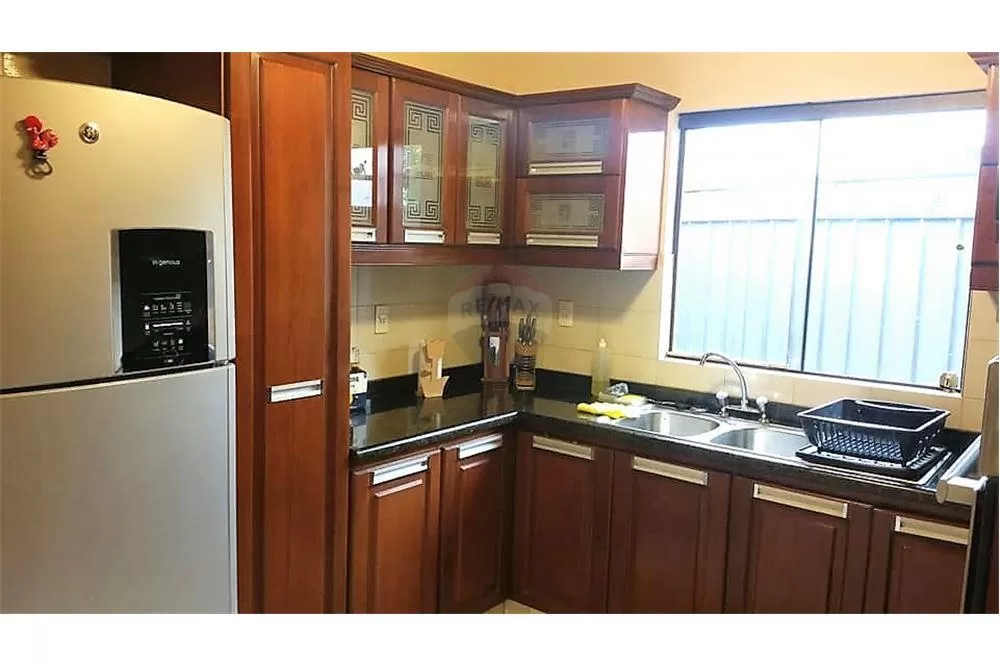 ¡VENDO HERMOSA Y SEGURA CASA EN VILLA ELISA! — foto 3