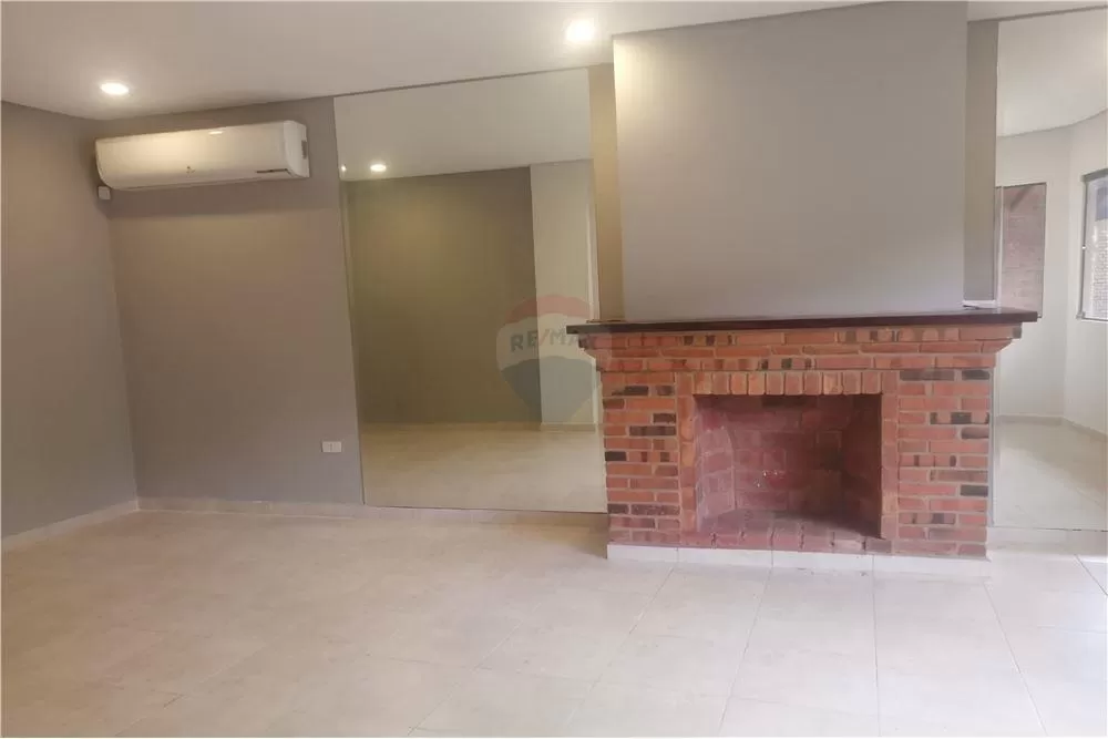HERMOSA CASA A ESTRENAR ZONA COLEGIO SANTA ANA — foto 3