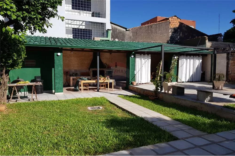 VENDO CASA CON LOCAL COMERCIAL Y DEPARTAMENTO — foto 2