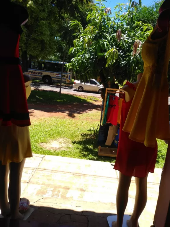 Vendo Casa en Aregua con salón - Zona de la Gobernación — foto 2