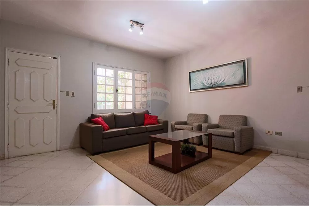 Amplia residencia Bo. Ycua Sati. — foto 2
