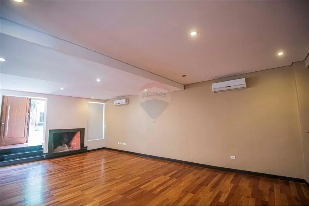 Residencia en exclusivo Barrio Cerrado San Lorenzo 230,000 USD — foto 2