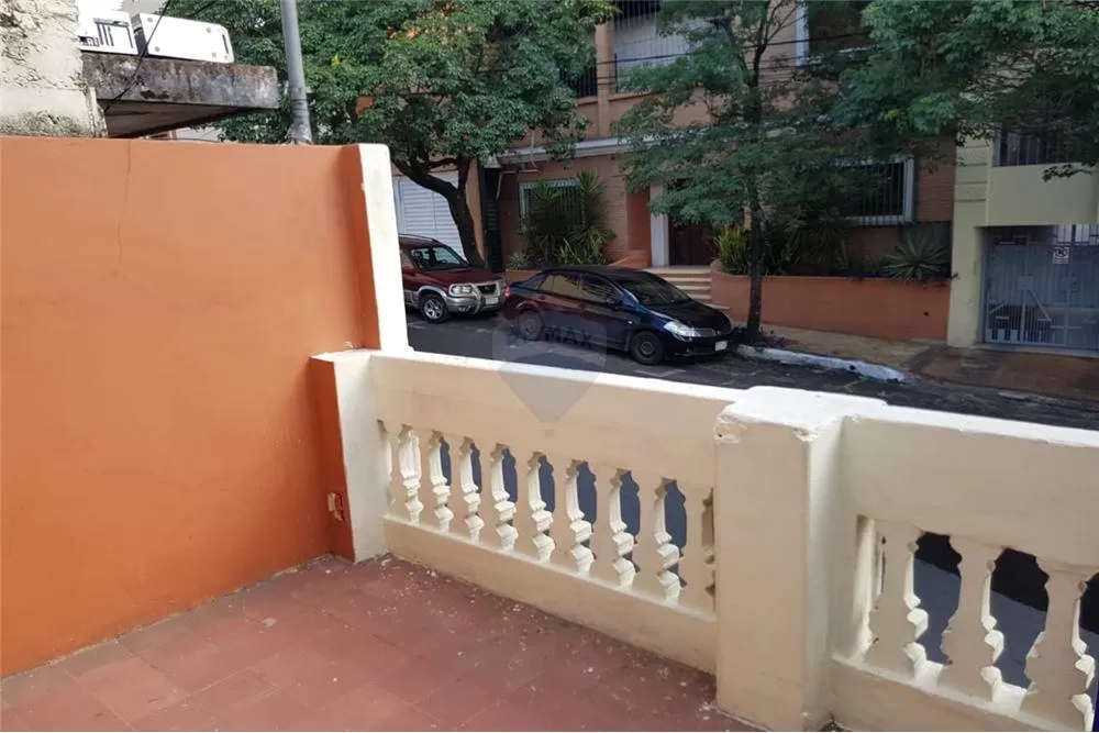 VENDO CHALECITO EN PLENO CENTRO 50,000 USD — foto 3