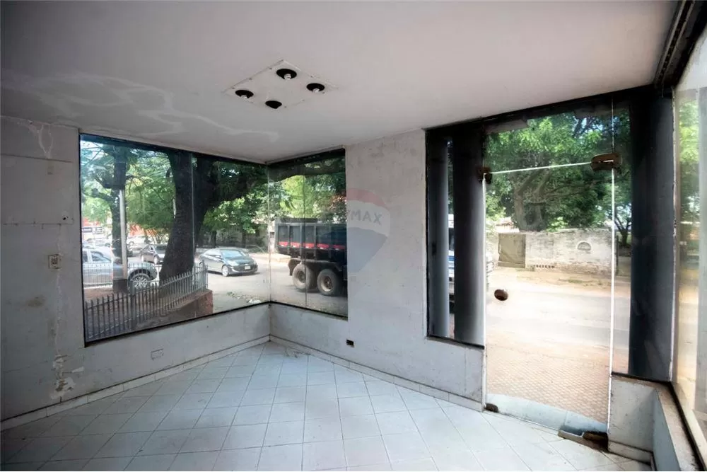 VENDO EDIFICIO DE DEPOSITOS Y OFICINAS!! 770,000 USD — foto 2