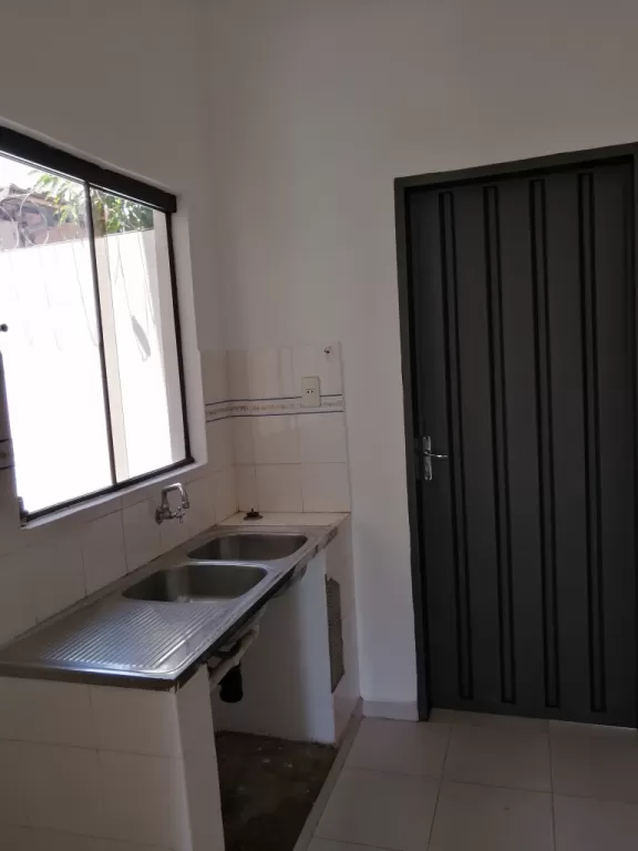 ALQUILO DUPLEX EN LUQUE ZONA FERROCARIL, SUPER6, MORA CUE, VELLA VISTA — foto 3