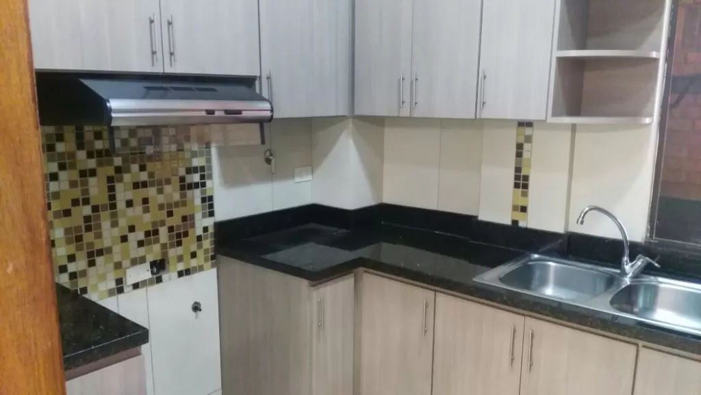 Alquilo amplio Duplex en Lambare - Zona Supermercado el Pueblo — foto 2