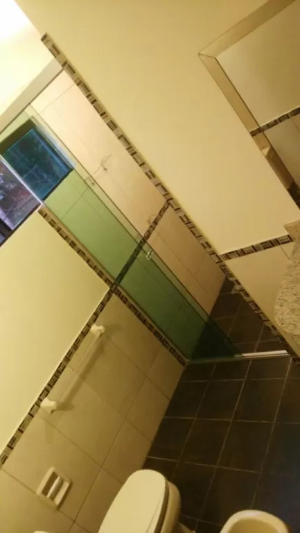 Alquilo amplio Duplex en Lambare - Zona Supermercado el Pueblo — foto 3