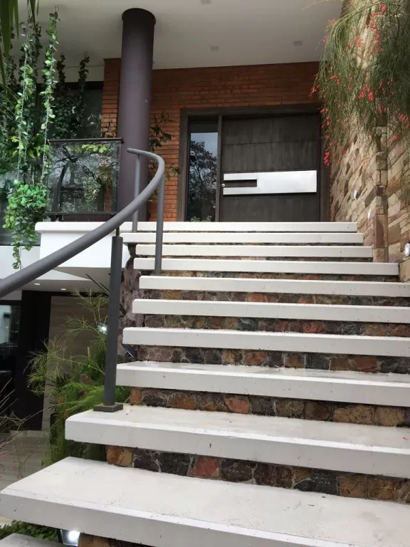 LAMBARÉ,CARACOL: LUJOSA RESIDENCIA TOTALMENTE AMOBLADA, 5 SUITES, JARDÍN, PISCINA, PARKING — foto 2