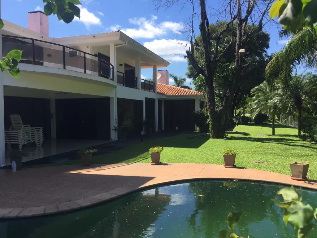 YACHT Y GOLF CLUB, LAMBARÉ: 3.000 M2, MAGNIFICA RESIDENCIA S CAMPOS DE GOLF, 2 PISCINAS. — foto 2